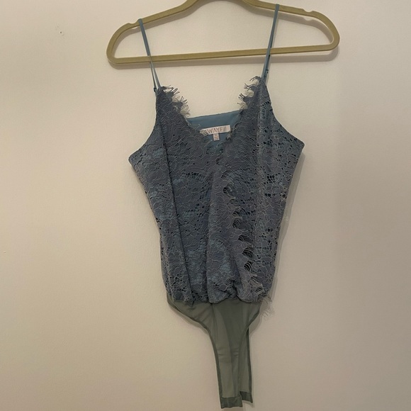 WAYF Lizzie Crossover Lace Bodysuit - Picture 2 of 5